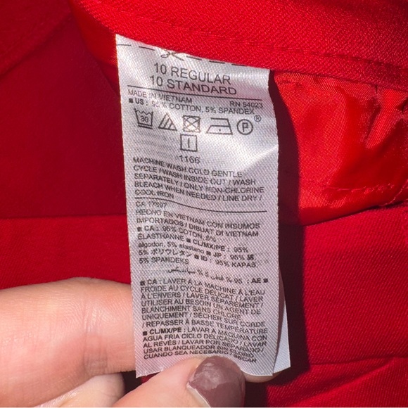 NWT Old Navy Bright Red Mid-Rise Pixie Full Length Trouser Pants Women’s Size 10 - Picture 6 of 6